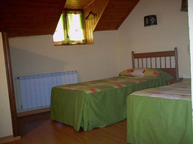 Pensió i Apartaments la Bordeta Estación Habitación foto