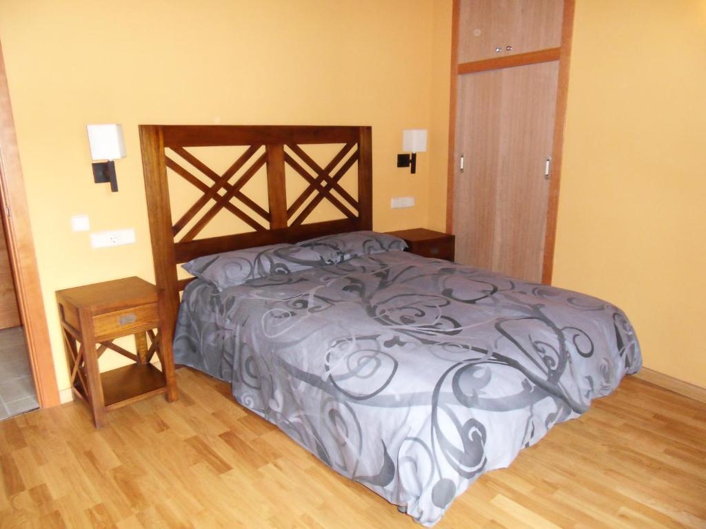 Pensió i Apartaments la Bordeta Estación Habitación foto