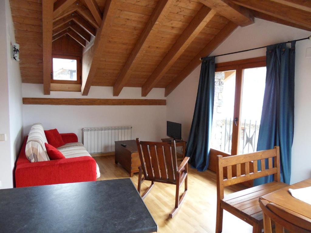 Pensió i Apartaments la Bordeta Estación Habitación foto